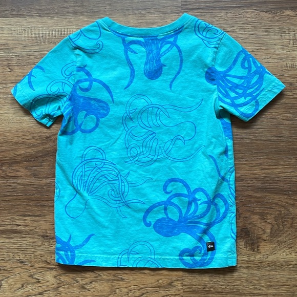 Three VGUC Tea Collection tees, size 5 - Picture 4 of 8